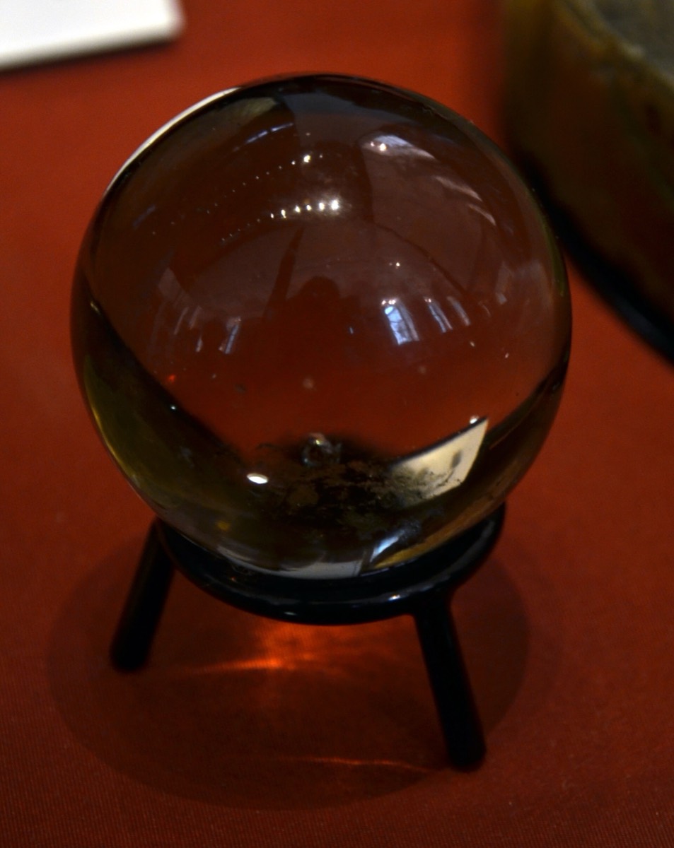 Dr Dee’s crystal ball